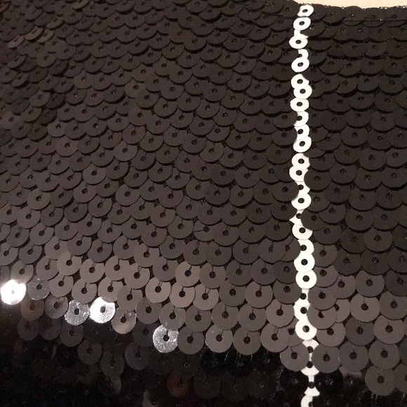 Black widow Halloween sequins dress. 🍁🍂 - Picture 5 of 8